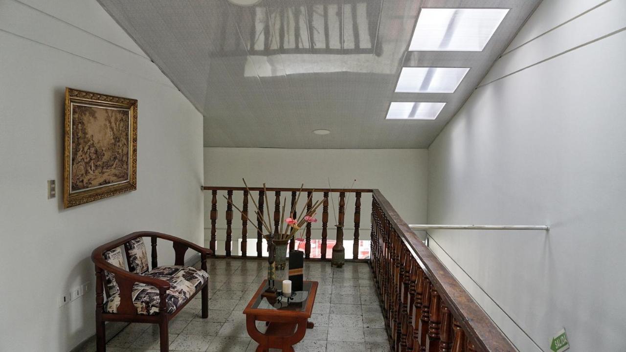 Hotel Cumanday Pereira Kültér fotó